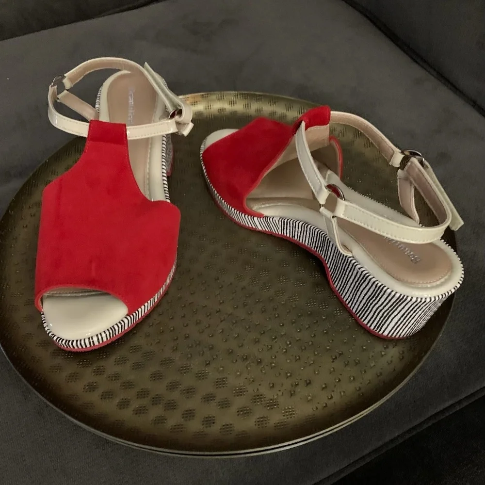 BeautiFeel Red Suede Wedge Sandals with Neutral Accents